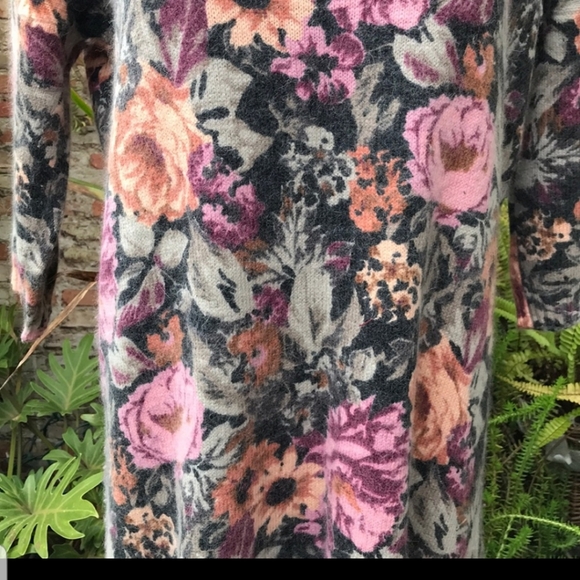 H&M Softest AngoraBlend Floral 3/4 Sleeve Sweater - Picture 13 of 14